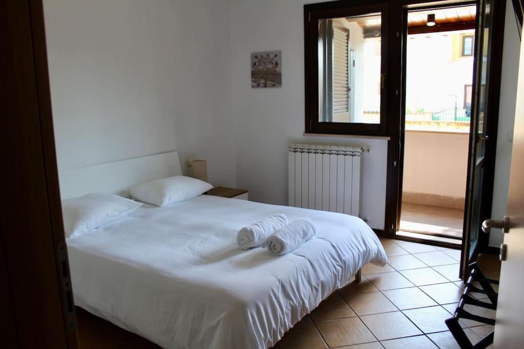 Ferienwohnung The Garden House Fco, Self Check In And Free Private Parking Fiumicino Exterior foto